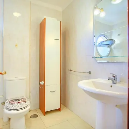Premium Paradise - Balcony Sea & Pool Views - Rated Апартаменты *