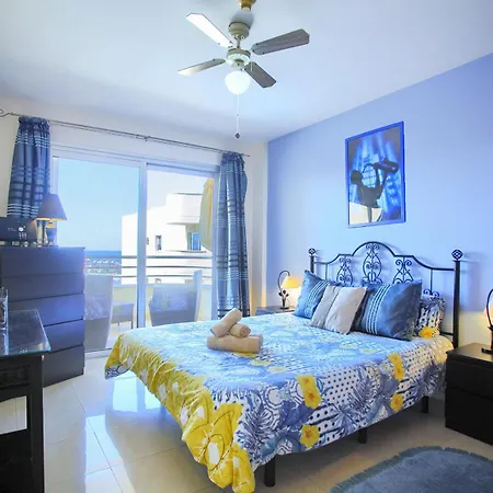 Апартаменты Premium Paradise - Balcony Sea & Pool Views - Rated *